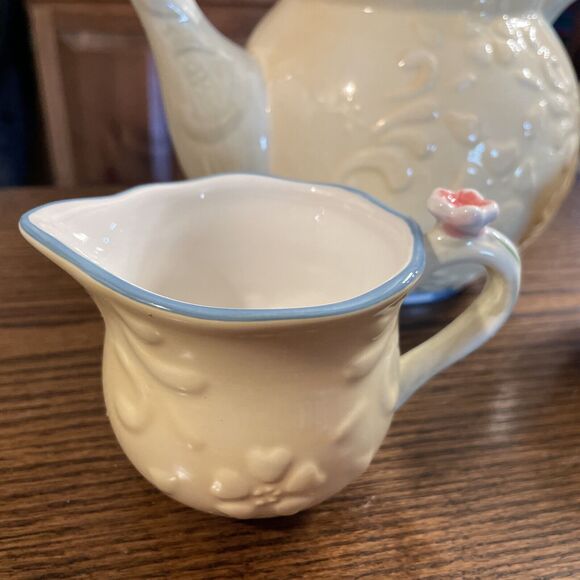 Better Homes Gardens Country Inn Teapot with Creamer & Sugar Bowl 3 Piece Set - Picture 2 of 13